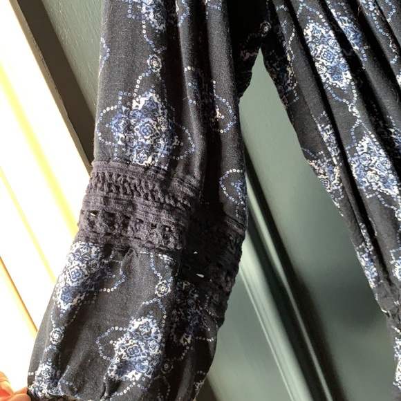 Romper. Worn once - Picture 2 of 4